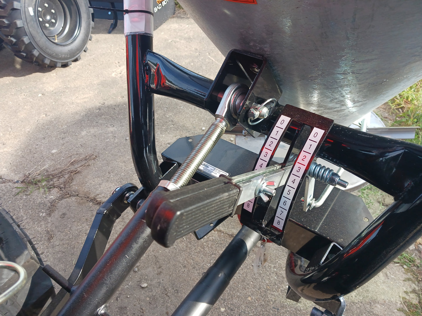 Bad Boy 3-Point Spreader