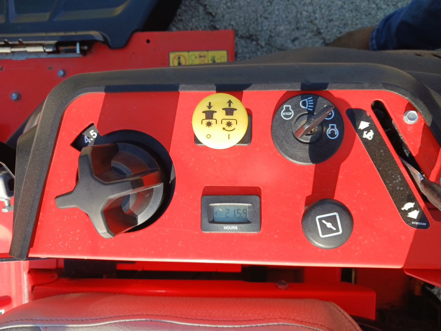 2019 Ariens Ikon 52"