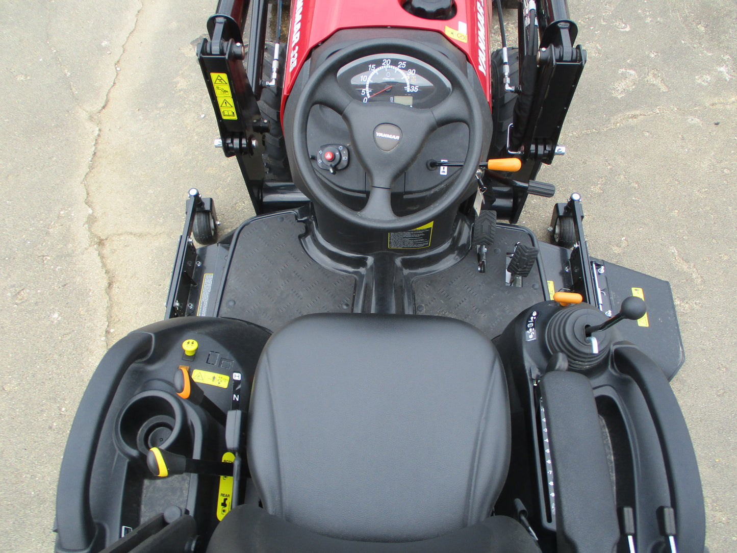 Yanmar SA325 w/ Front Loader & 60" Mower