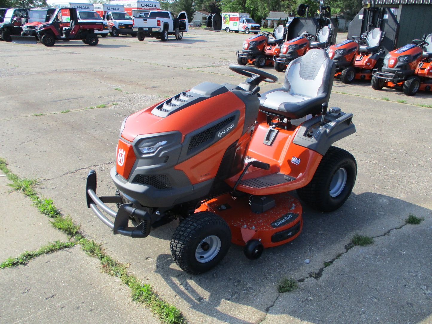 Husqvarna 200 Series Garden Tractor