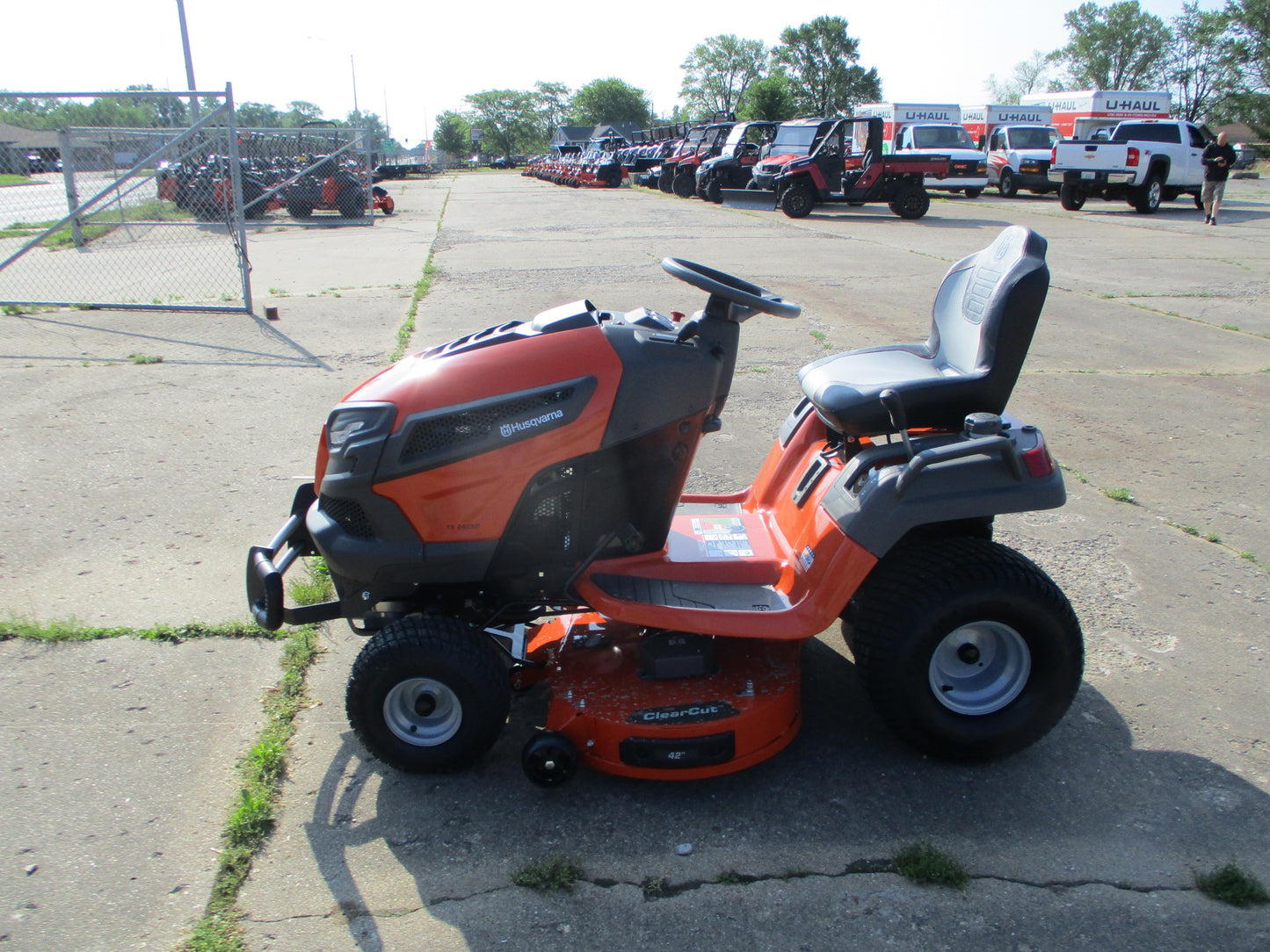 Husqvarna 200 Series Garden Tractor