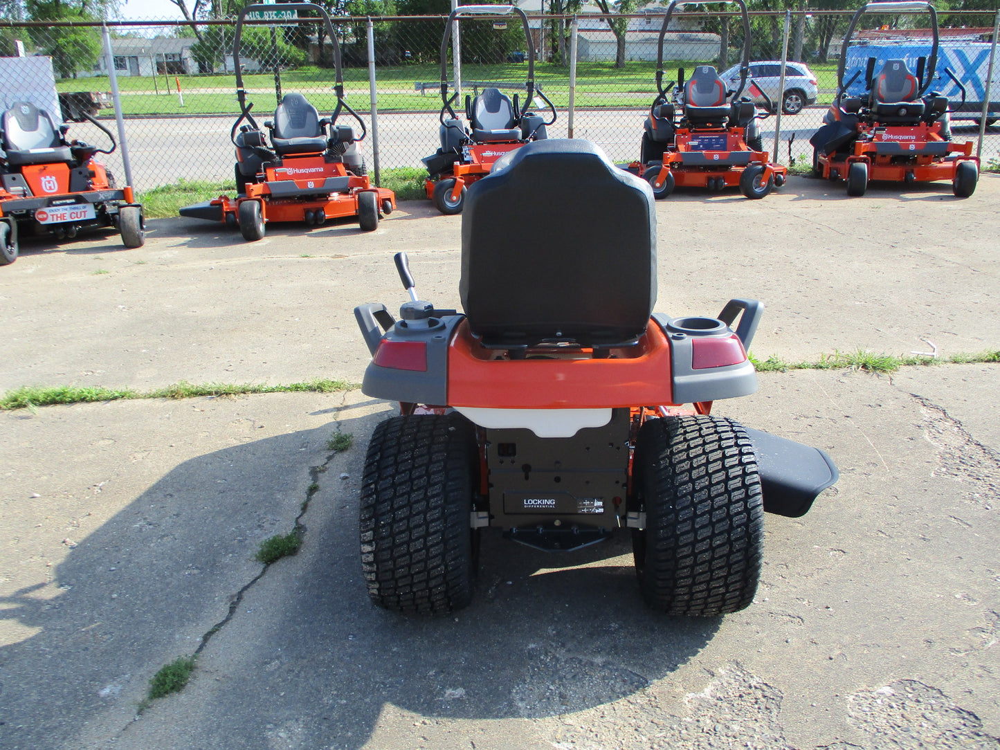 Husqvarna 200 Series Garden Tractor