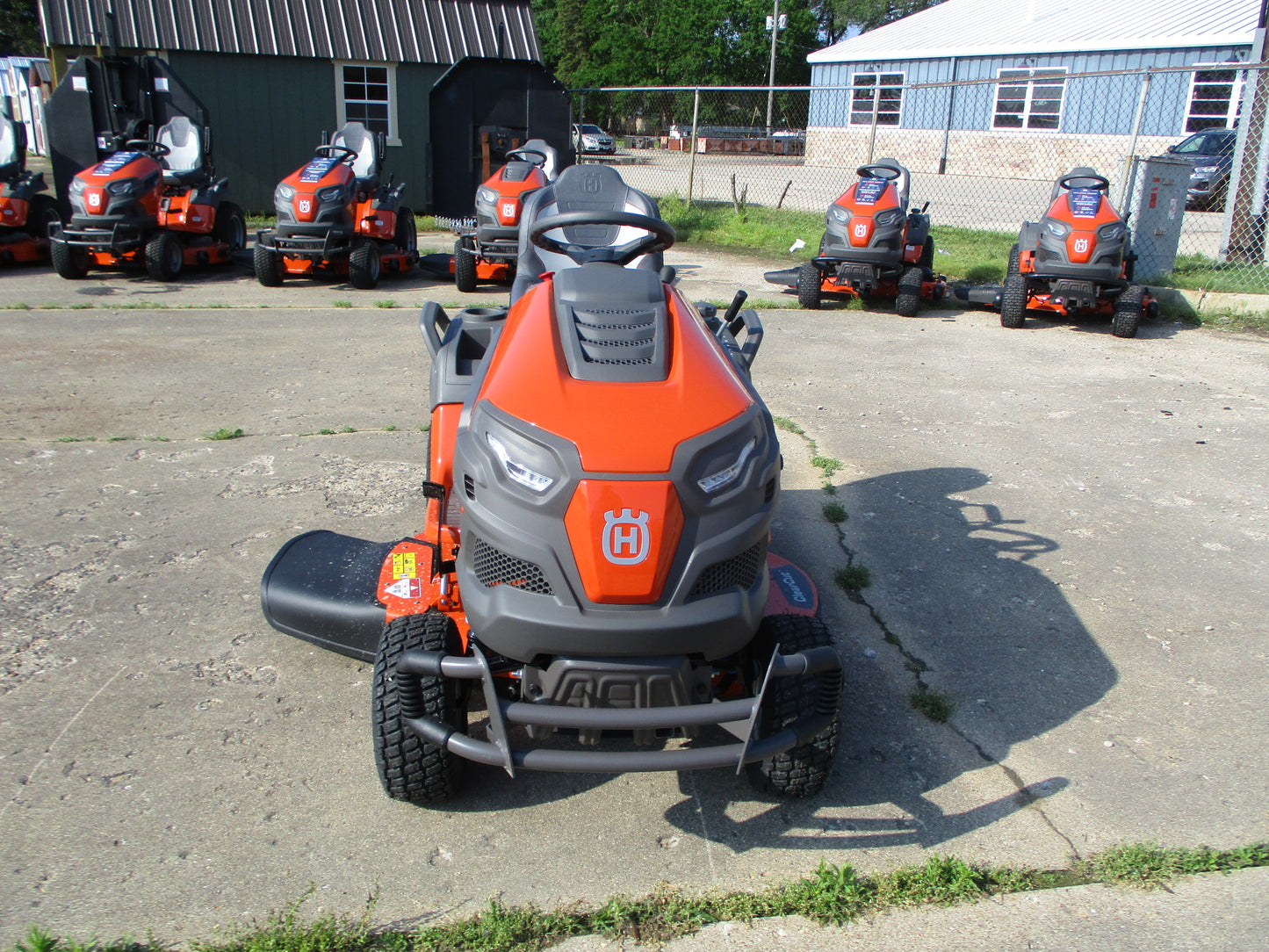 Husqvarna 200 Series Garden Tractor