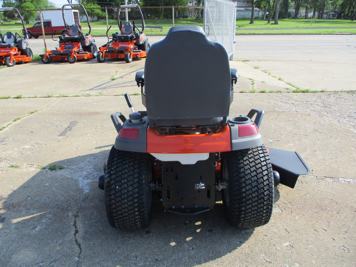 Husqvarna 300 Series Garden Tractor