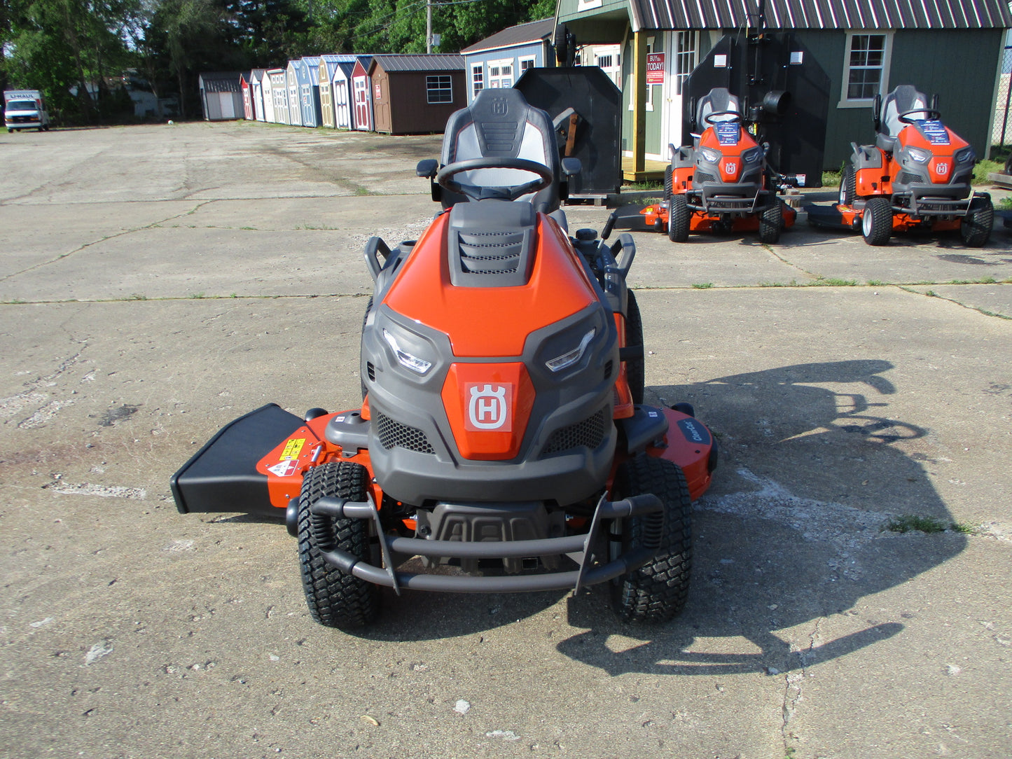Husqvarna 300 Series Garden Tractor