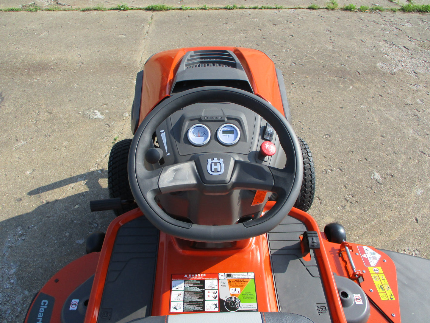 Husqvarna 300 Series Garden Tractor