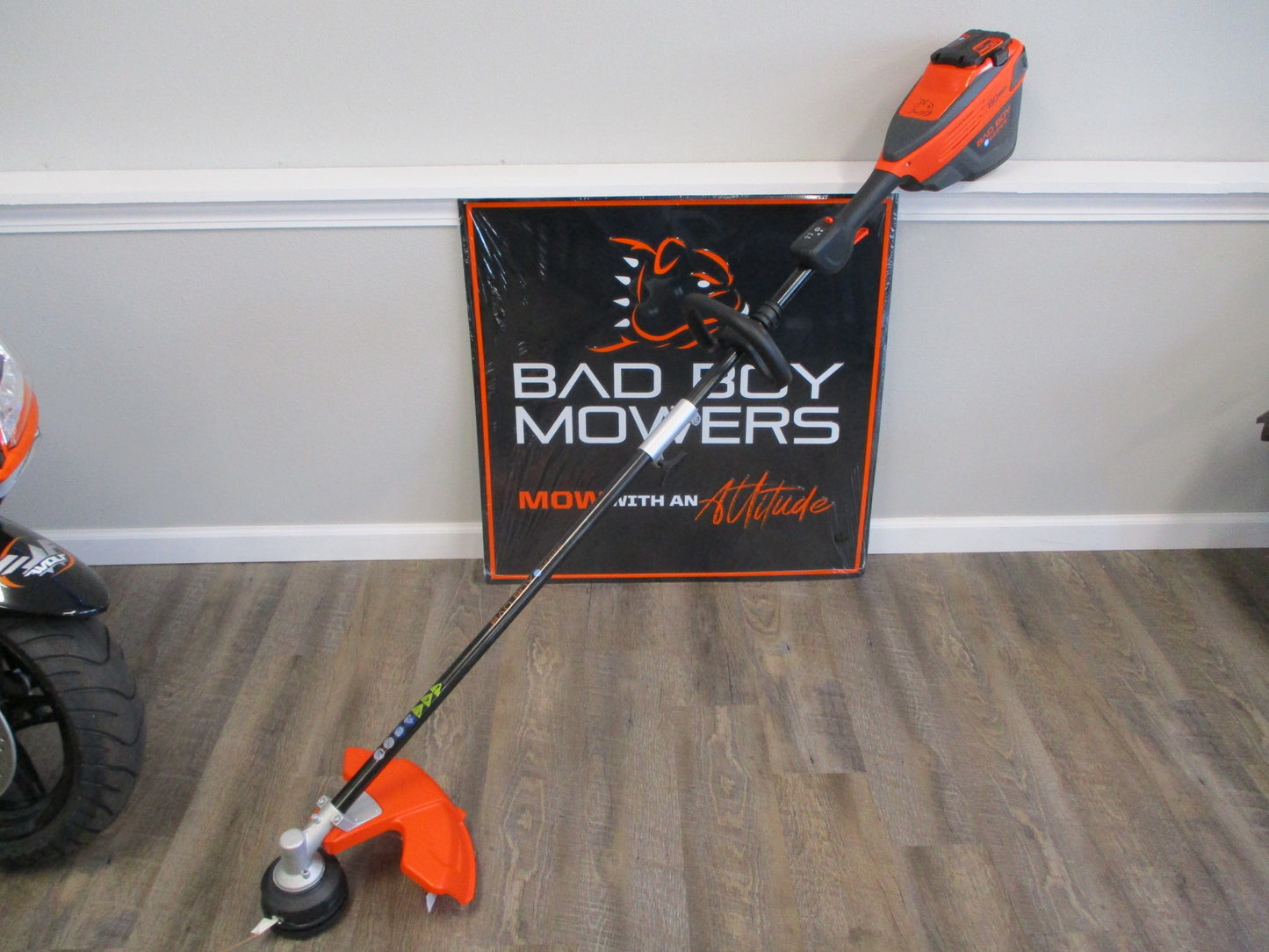 Bad Boy Maverick HD Zero Turn Package – Big Tex Trailer + 80V Trimmer & Blower