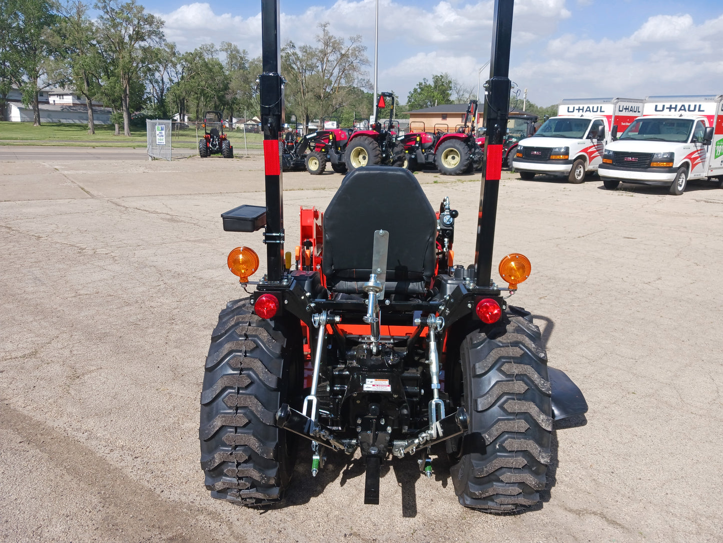 Bad Boy 1025 Tractor w/ Front Loader & 60" Mower