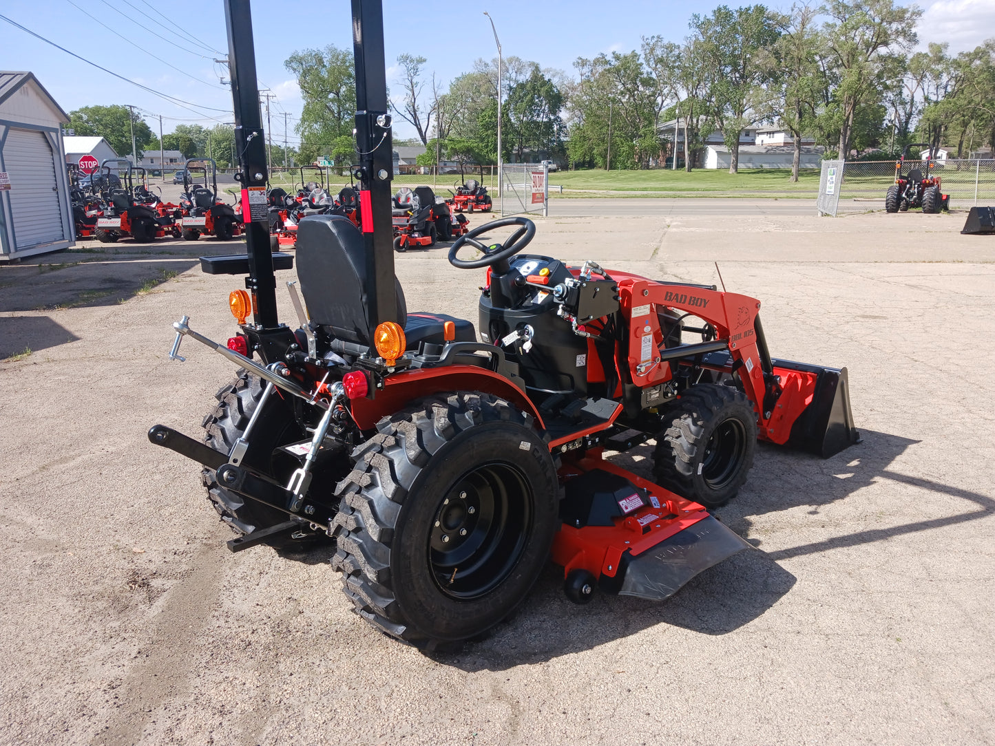Bad Boy 1025 Tractor w/ Front Loader & 60" Mower