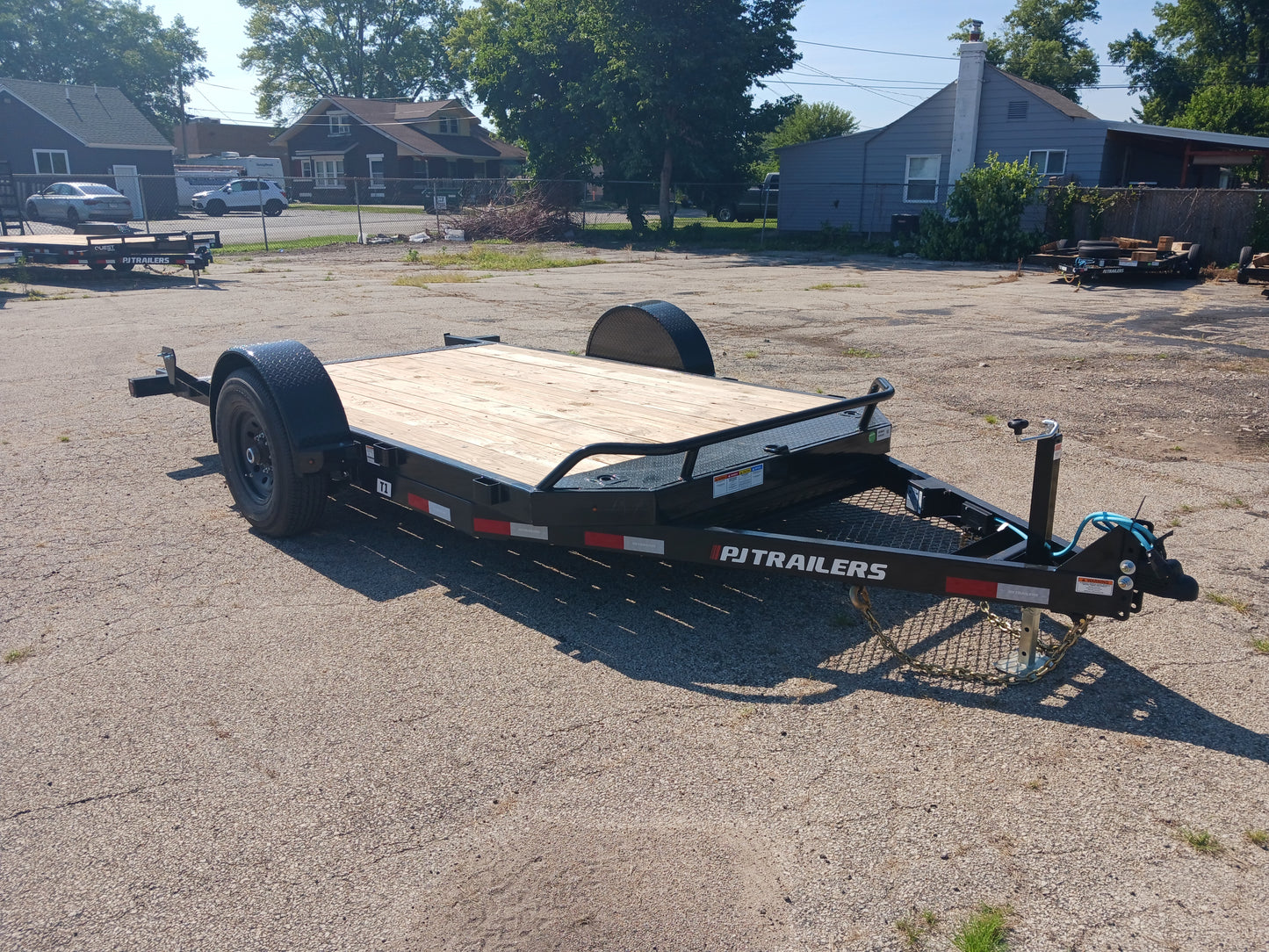 PJ Trailer T1 Tilt Trailer