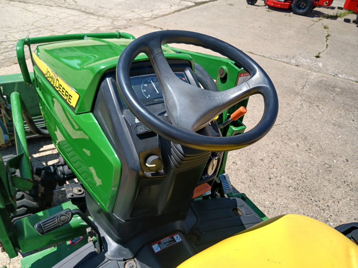 2011 John Deere 1026r