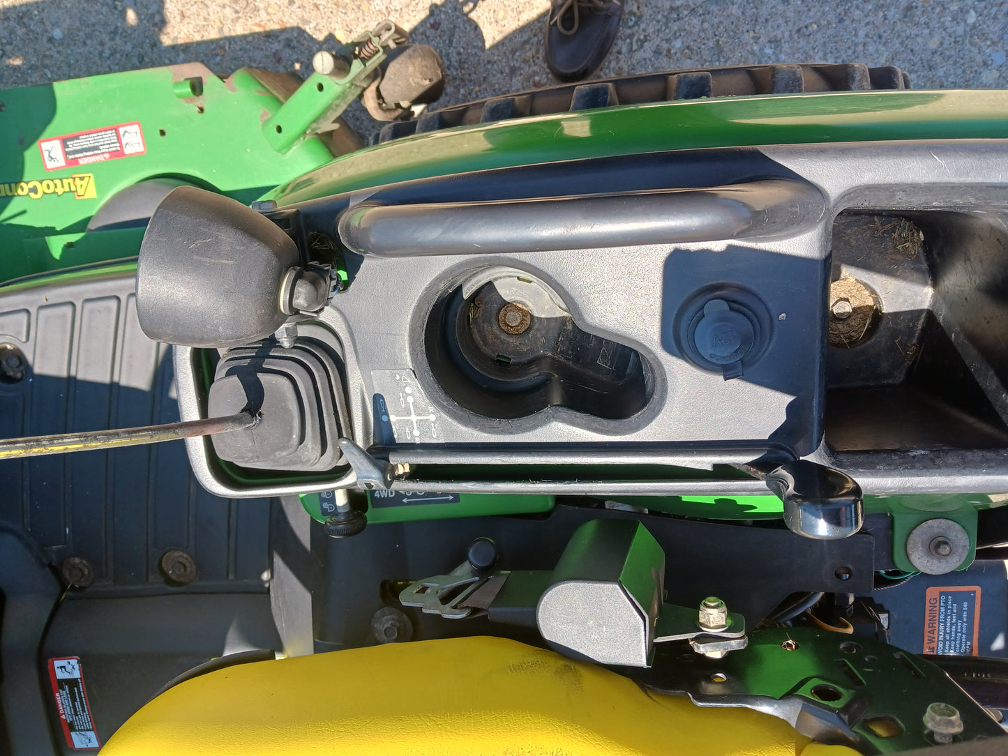2011 John Deere 1026r