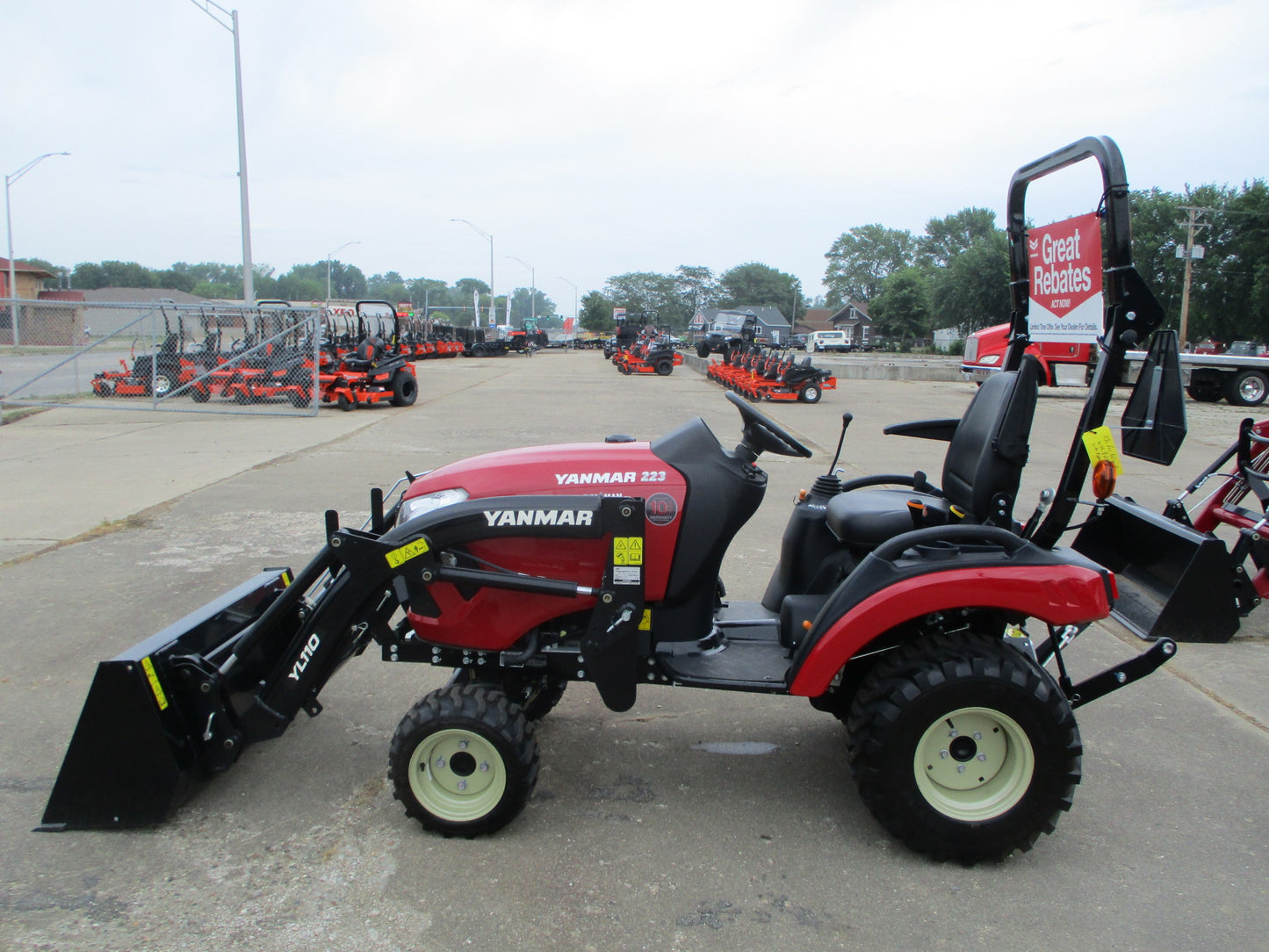 Yanmar SA223 21hp Utility Tractor