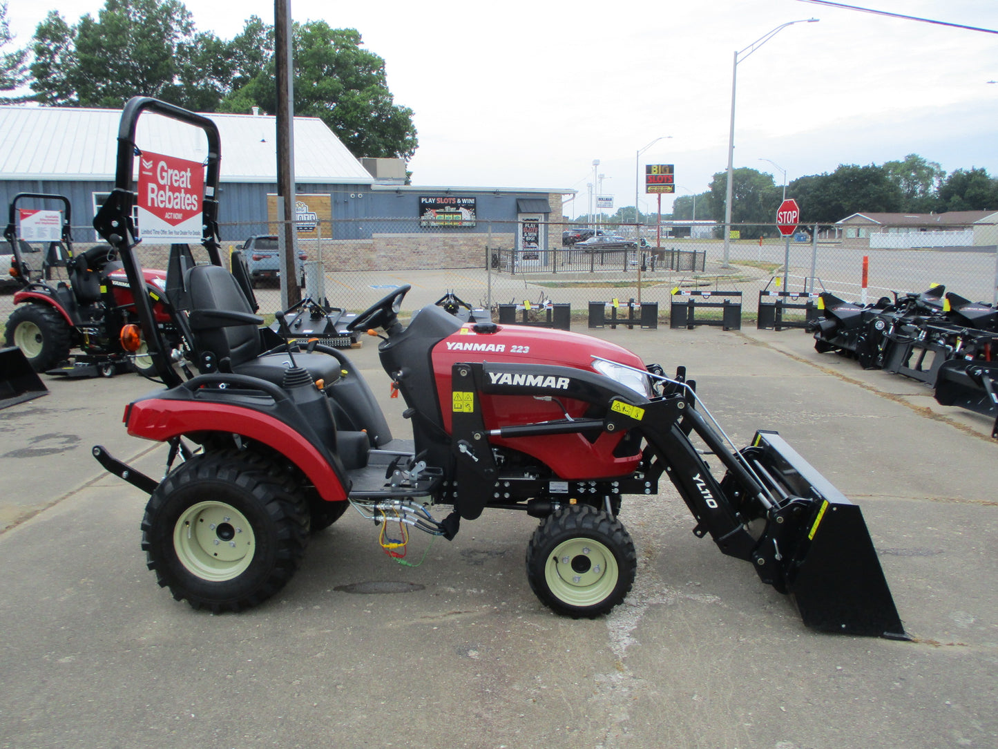 Yanmar SA223 21hp Utility Tractor