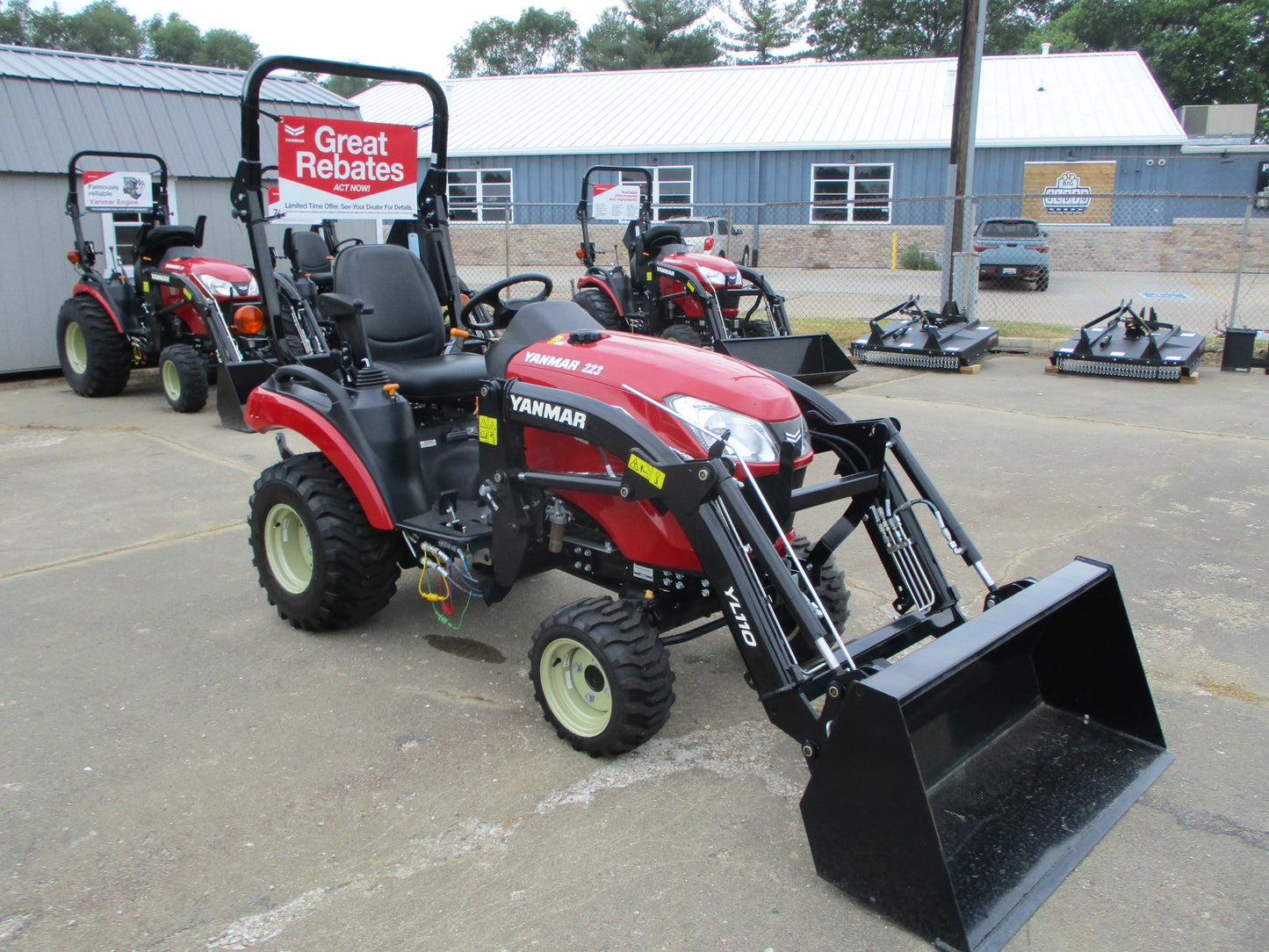 Yanmar SA223 21hp Utility Tractor